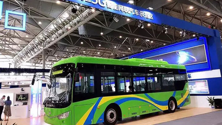 hydrogen-fueled bus