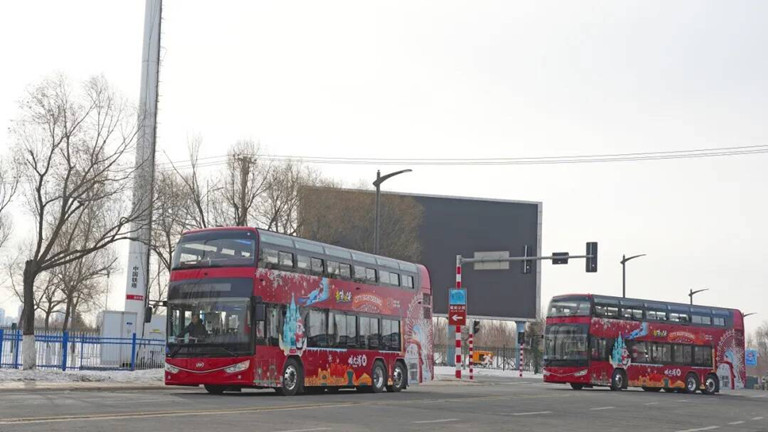 high-end highway bus