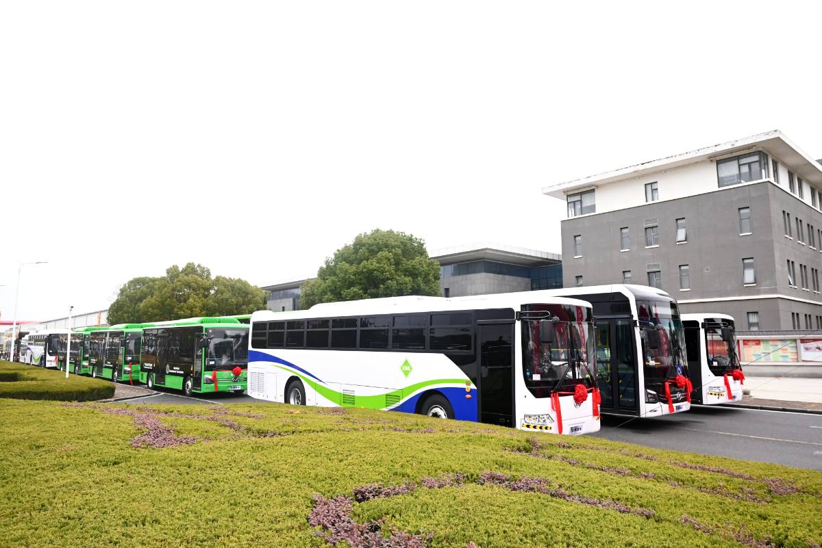 Chinese bus manufacturers