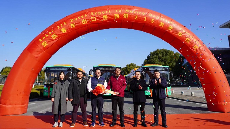 ¡El Año Nuevo comienza con el primer éxito de exportación! 215 autobuses Ankai amplían aún más el mercado mexicano.